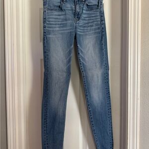 American Eagle Outfitters Light Blue Skinny Jeans